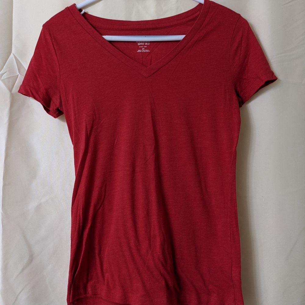 Red tee